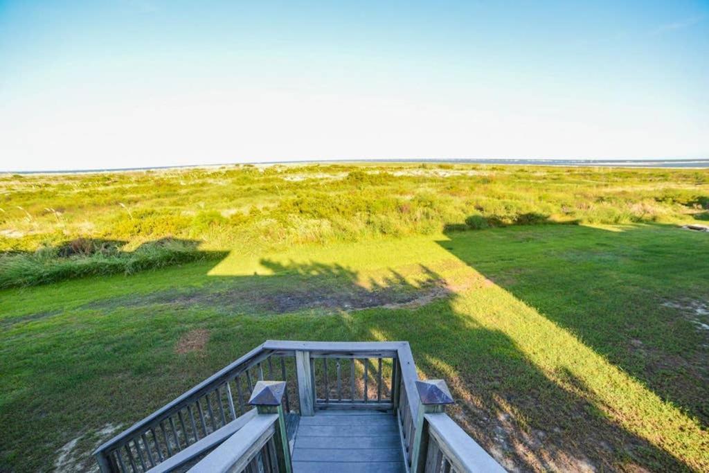 Pelican Point Unobstructed Beach Views Beach Access Out Back Door! Harbor Island Exteriör bild
