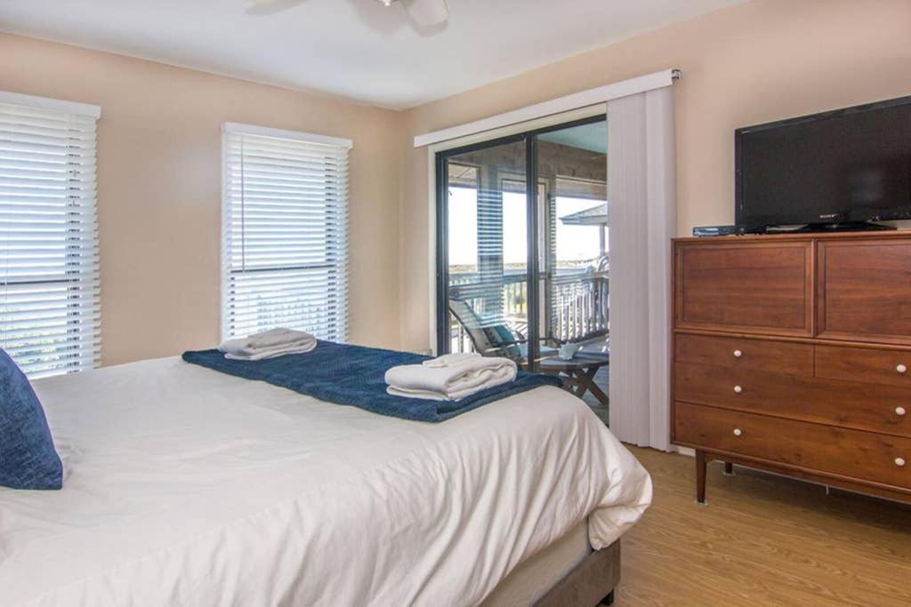 Pelican Point Unobstructed Beach Views Beach Access Out Back Door! Harbor Island Exteriör bild