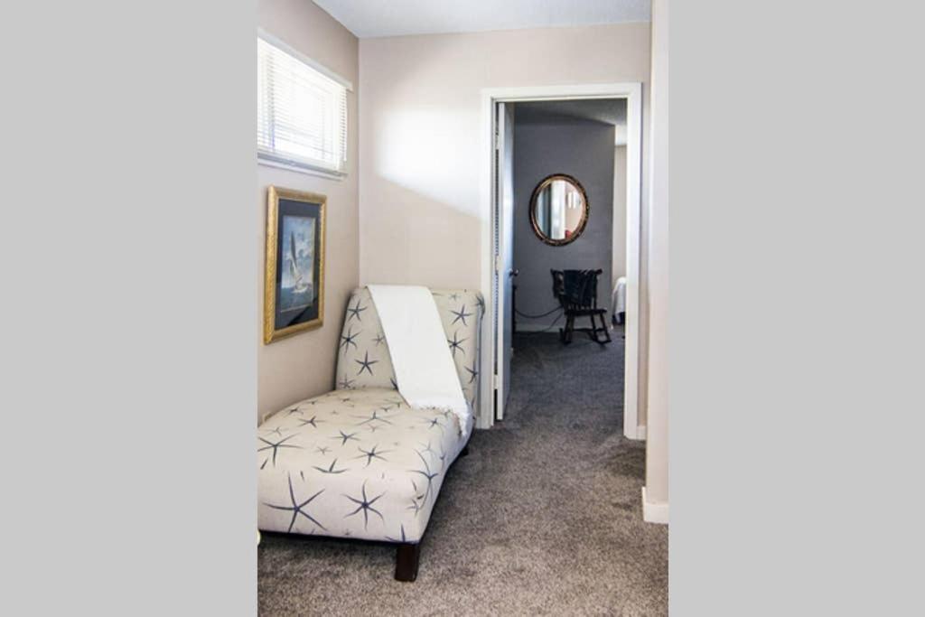 Pelican Point Unobstructed Beach Views Beach Access Out Back Door! Harbor Island Exteriör bild